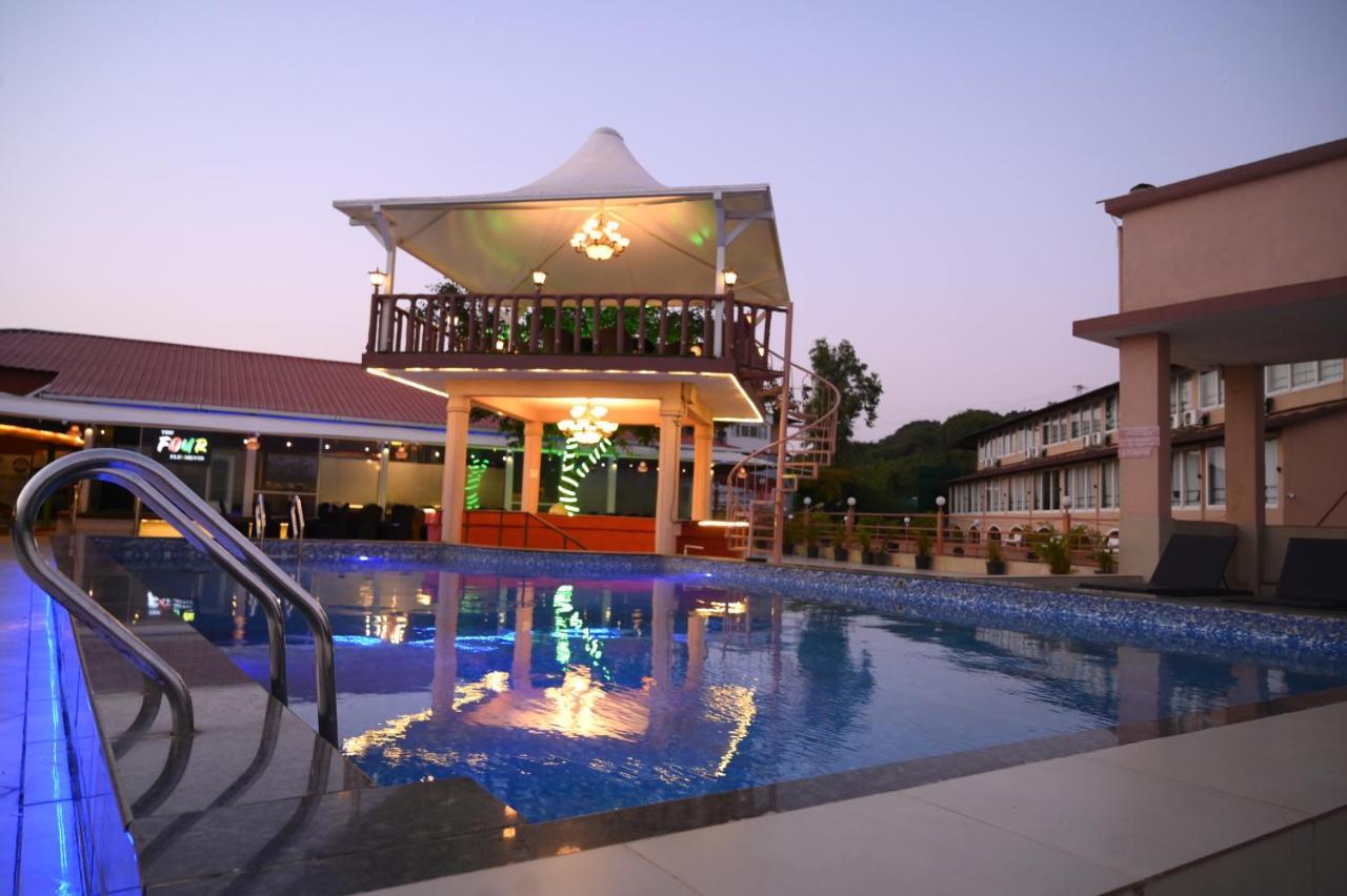 TGL Resort&Spa Mahābaleshwar Exterior foto